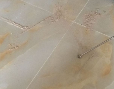 任县瓷砖空鼓维修公司分享粘合剂选择不当在瓷砖铺贴过程中可能导致以下问题